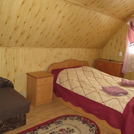 Bilyy Kamin Guest House タターリウ 部屋 写真