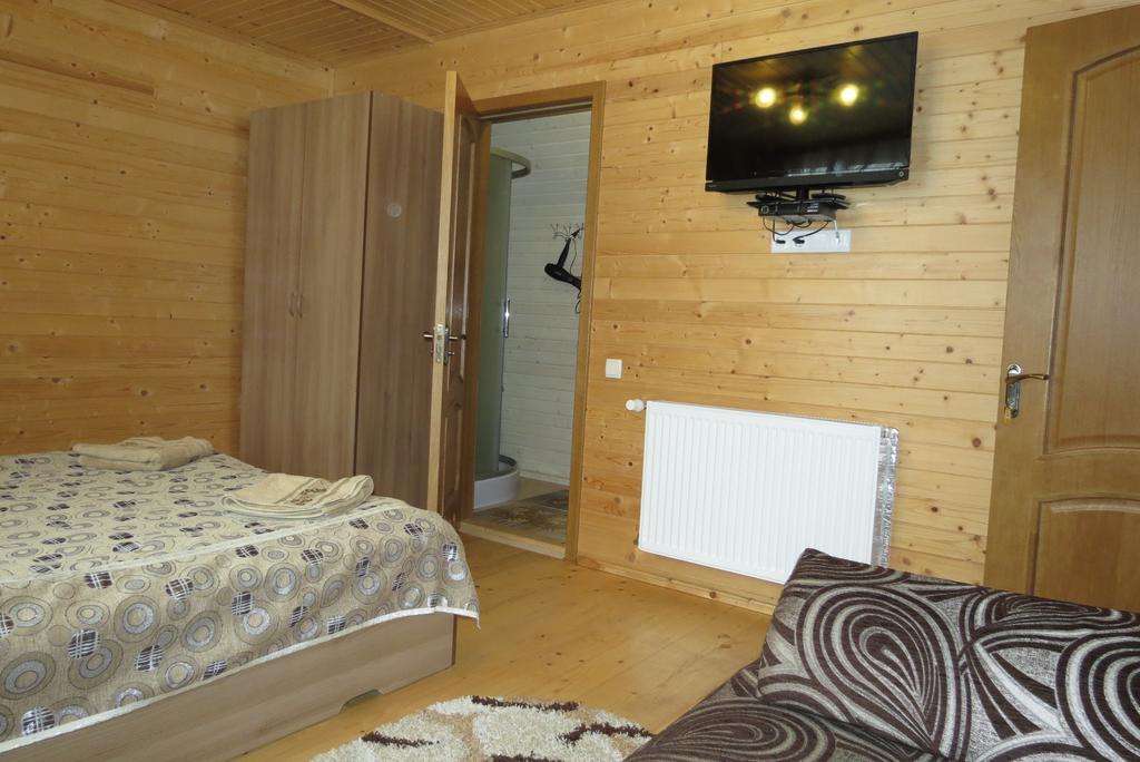 Bilyy Kamin Guest House タターリウ エクステリア 写真