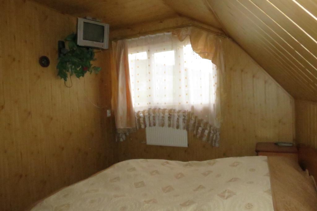 Bilyy Kamin Guest House タターリウ 部屋 写真